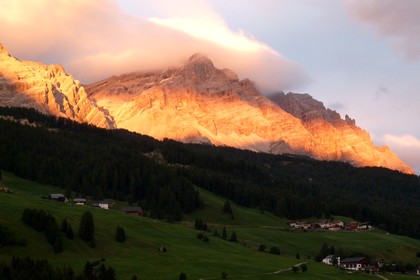  vergrößern / ingrandire 